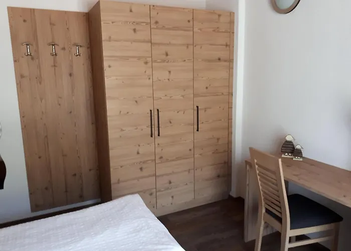 比尔吉特公寓 *