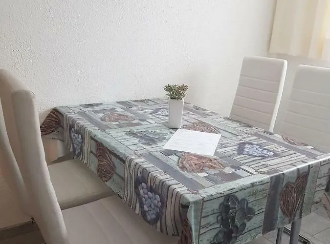 比尔吉特公寓 普范德斯